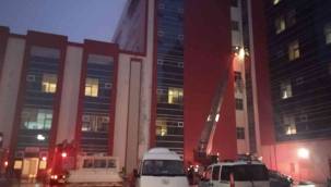Afyonkarahisar'daki Sağlık Bilimleri Üniversitesi Hastanesinde yangın çıktı