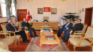 AK Parti MKYK Üyesi Hasan Sert, Başkan Akkaya'yı ziyaret etti