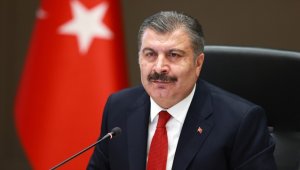 Bakan Koca'dan hekimlere '14 Mart' mektubu: Devletimizin sizler için en iyisini yapma kararlılığından emin olun