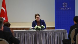 Bakan Yanık, New York'ta Türkevi'nde Türk toplumu temsilcileriyle görüştü