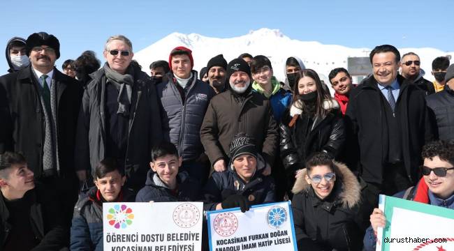 Başkan Çolakbayrakdar'dan Kocasinanlı öğrencilere moral gezisi