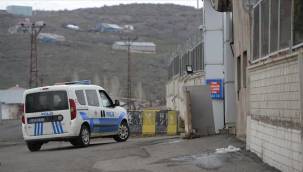 Bingöl'de mühimmat sevki sırasında yaşanan patlamada yaralanan 2 polis şehit oldu