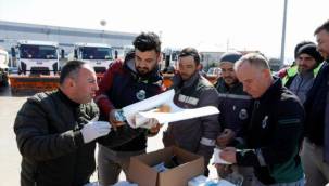 Bursa İnegöl'de karla mücadeleye Başkan Taban'dan ikramlı teşekkür