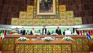 Çin'den bir ilk! İslam İşbirliği Teşkilatı zirvesine katıldı