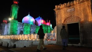 'Çöl güzeli' Deraver Kalesi 12 yüzyıldır ayakta