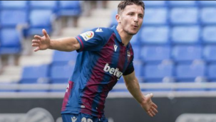 Fenerbahçe'ye bedava 10 numara: Enis Bardhi!