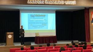 Gençlere 'dijital çağ'ın deneyimleri aktarıldı