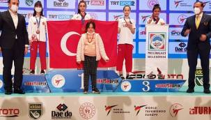 İpeksi dokunuşla madalyaları topladılar