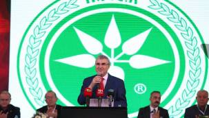 Karasakal, yönetim heyetiyle birlikte tek aday olarak katıldığı kongrede güven tazeledi