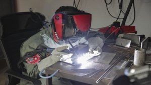 "Kaynakçılık erkek mesleği" algısını başarılı çalışmalarıyla kırıyor