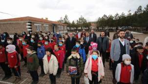 Kayseri Hacılar'dan kitap seferberliği