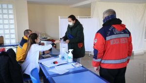 Kırklareli'nde misafir edilen savaş mağdurlarına 24 saat sağlık hizmeti sunuluyor