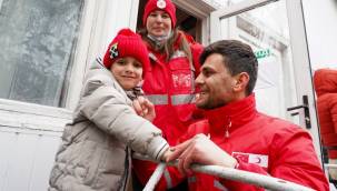 Kızılay Ukrayna içlerindeki yardım çalışmalarını sürdürüyor 