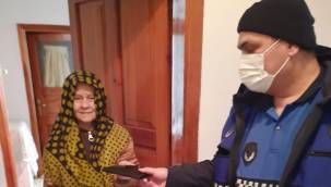 Kocaeli Büyükşehir Zabıtası, Yürüyüş Yolunda bulduğu cüzdanı sahibine teslim etti