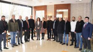 Kocaeli İzmit Belediyesi üst yönetimi, köy muhtarlarıyla bir araya geldi