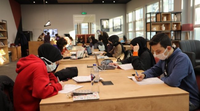 Kocaeli İzmit'te 150 kişiye kitap hediye edilecek