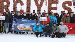 Kocasinan'da başarılı öğrenciler Erciyes'te eğlendi