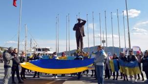 Marmaris'taki Ukraynalılardan barış çağrısı