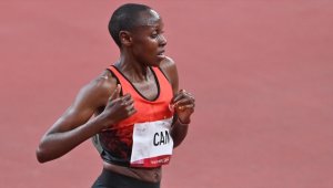 Milli atlet Yasemin Can, Serradilla Kros Yarışması'nda birinci oldu