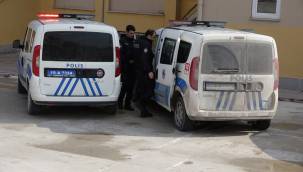 Okula tüfek ve kurusıkı tabancayla gelen öğrenci tutuklandı