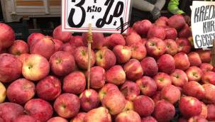 Semt pazarlarında sebze ve meyve fiyatları