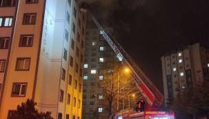 Sinir krizi geçirdi, evini yaktı