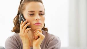 Telefonunuz İzleniyor Olabilir! Bu 3 Belirti Telefonunuzda Varsa Dikkatli Olun