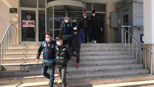 Yaralama ve gasp suçlarından gözaltına alınan 6 şüpheli tutuklandı