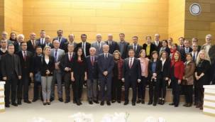 YÖK Başkanı Prof. Dr. Erol Özvar, ERÜ senato üyeleri ile bir araya geldi