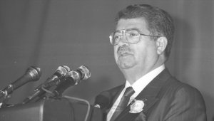 8. Cumhurbaşkanı Özal'ın ölümünün üzerinden 29 yıl geçti
