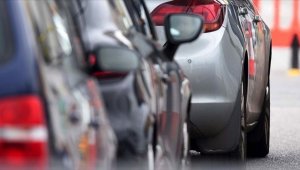 AB'de yeni otomobil satışları martta sert düştü