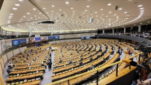 AP'den Rusya'dan petrol, gaz, kömür ve nükleer yakıt ithalatına acil ambargo çağrısı