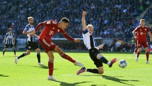 Bayern Münih deplasmanda 3 puanı 3 golle aldı