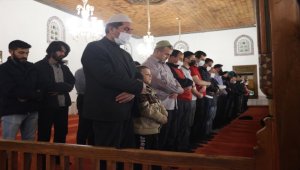 Diyanet İşleri Başkanı Erbaş, Hacı Bayram-ı Veli Camisi'nde teravih kıldırdı