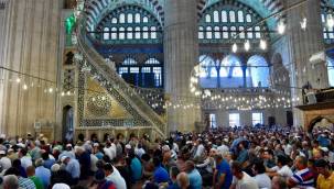 Diyanet'ten anlamlı hutbe! İşte 29 Nisan 2022 Cuma hutbesi