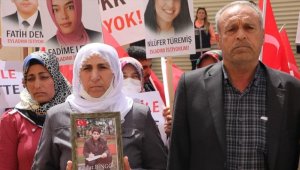 Diyarbakır annelerinin oturma eylemine bir aile daha katıldı