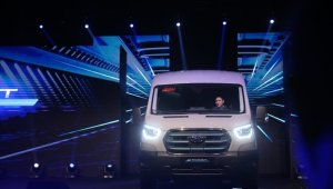 Ford Otosan, Ford E-Transit'i Kocaeli fabrikalarında düzenlenen törenle hattan indirdi