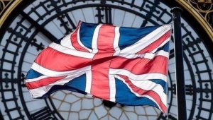 İngiltere'den Bosna Hersek'teki iki Sırp siyasiye yaptırım kararı