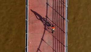 Kalp krizi geçirdikten sonra tanıştığı bisikletle sağlığa pedal çeviriyor