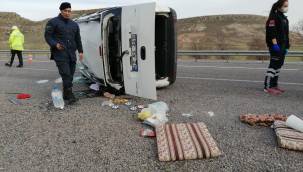 Kayseri'de Otomobil takla attı: 7 yaralı