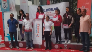 Kayserili ikizler madalya ile döndü