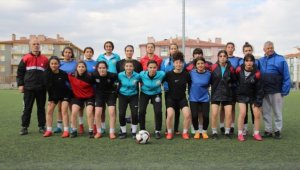 'Kız çocukları futbol mu oynarmış?' algısını yıktılar