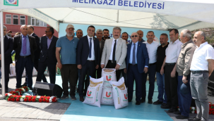 Melikgazi'de çiftçiye 10 Ton Nohut Tohumu Dağıtıldı