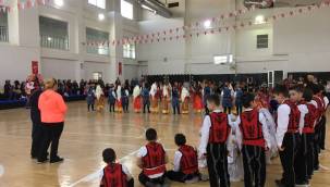 Melikgazi'de halk oyunları kursu ile yöresel kültür yaşatılıyor