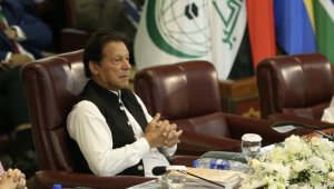 Pakistan'da Başbakan Han'a yönelik güvensizlik oylaması Meclis Başkanlığınca reddedildi