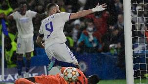 Real Madrid, Chelsea'yi dağıttı! Londra'da Benzema şov