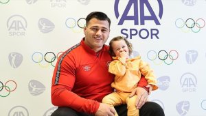 Rıza Kayaalp kariyerini rekorlarla zirvede bırakmayı hedefliyor