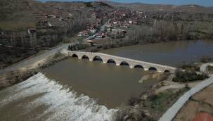 Şahruh Köprüsü’nün yükünü yeni köprü aldı