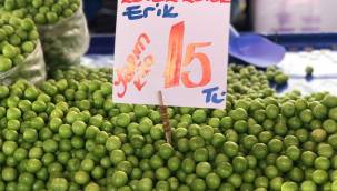 Semt pazarında sebze ve meyve fiyatlarında düşüşler devam ediyor | 28.04.2022