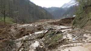 Trabzon'daki heyelanın ardından başlatılan hasar tespit çalışmaları sürüyor 
